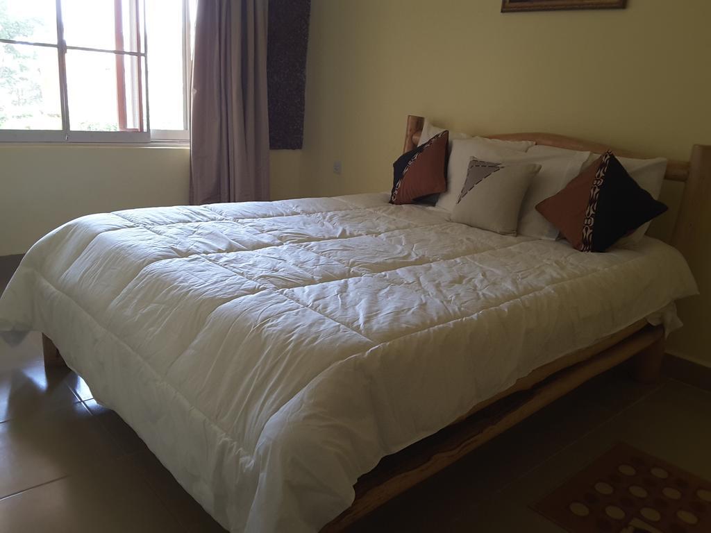 Brownstone Country Home Lira 外观 照片